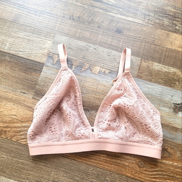 Bralette - Picture 1 of 2